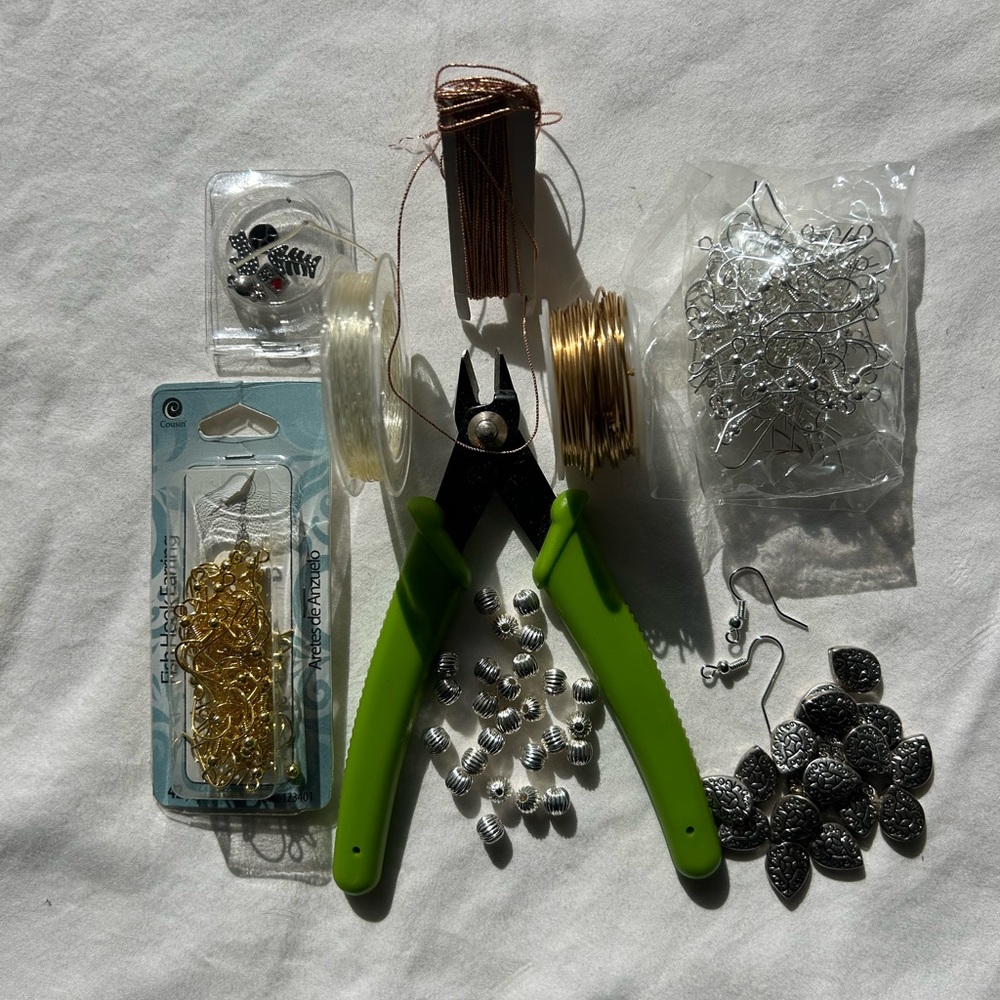 Jewelry Crafting Set with Green Pliers